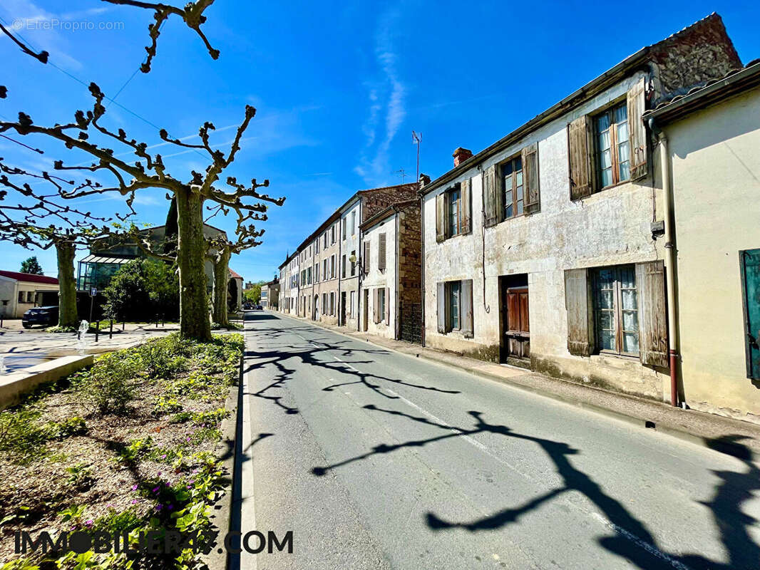 Maison à CASTELMORON-SUR-LOT