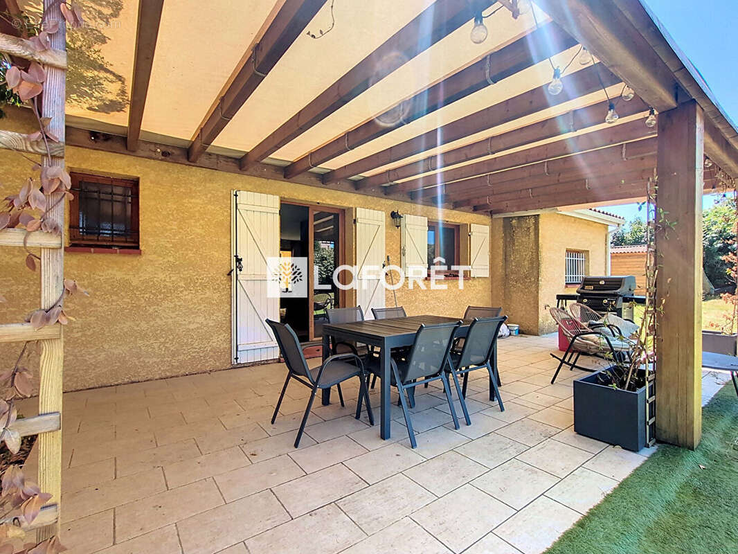 Maison Saint Nauphary 5 pièces 113 m2 avec piscine ! - photo 8
