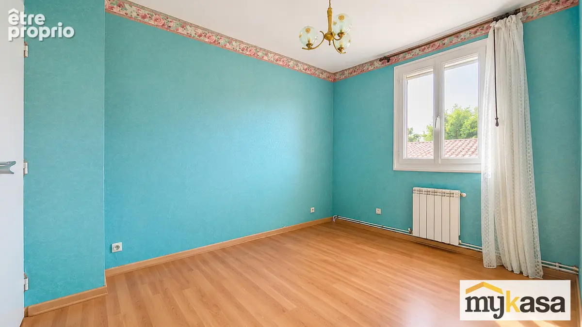Maison familiale T5 de 136 m² avec garage et terrain de 525 m² - photo 13