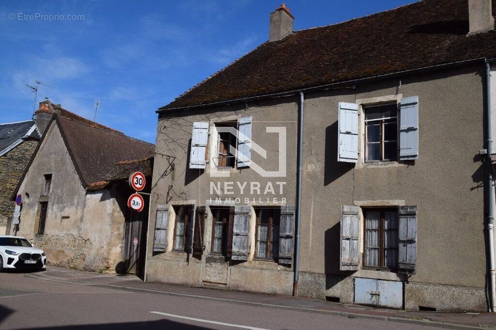 Maison à ARNAY-LE-DUC