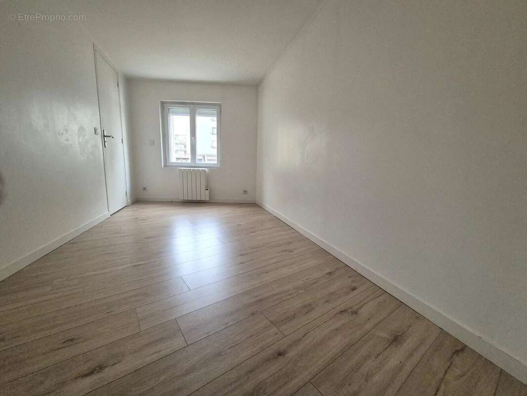 Appartement à CHANGE