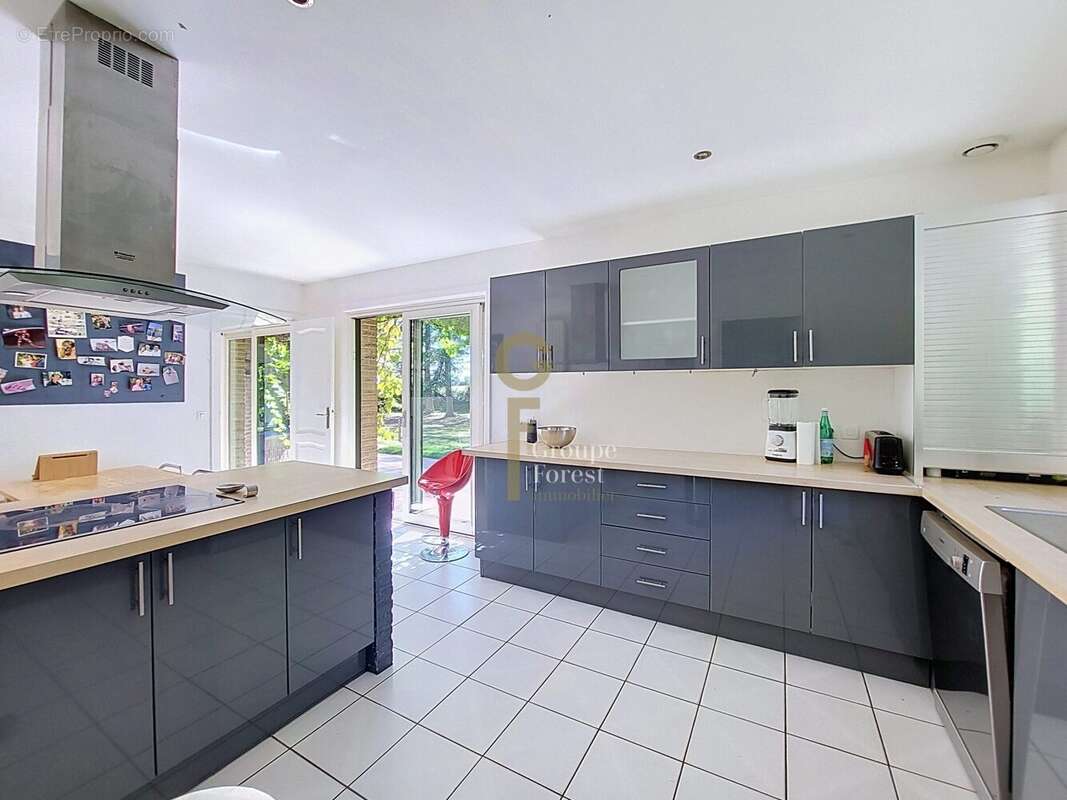 Maison 205 m² à Wervicq-Sud  - photo 4