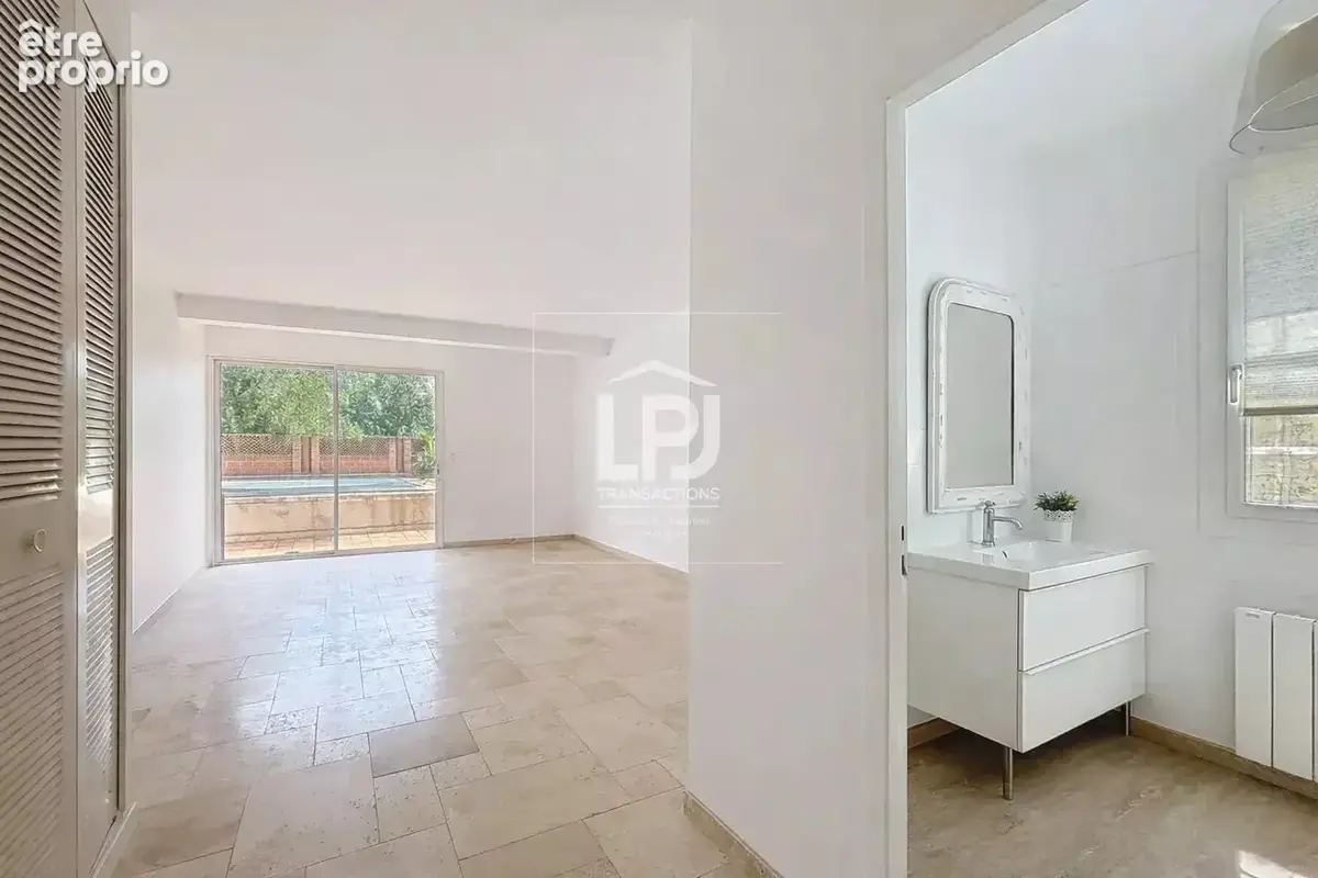 Cœur de Village, bords de Garonne – Maison lumineuse 4 chambres + 1 bureau, avec piscine sur une parcelle de près de 1500 m², va - photo 8