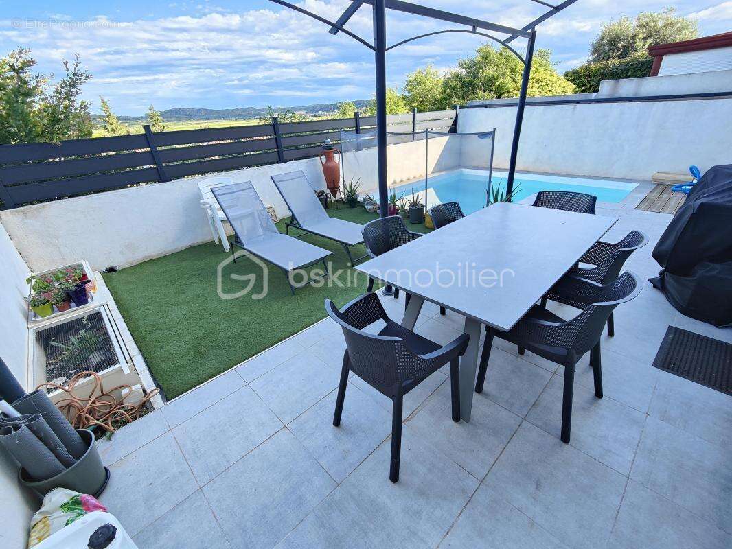 Montredon des corbières – villa r+1 - 120m² habitable - 3 chambres – dressing – climatisation réversible -  garage – piscine en  - photo 15