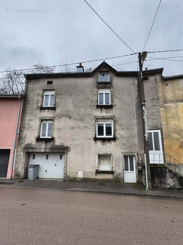 Maison à DARNEY