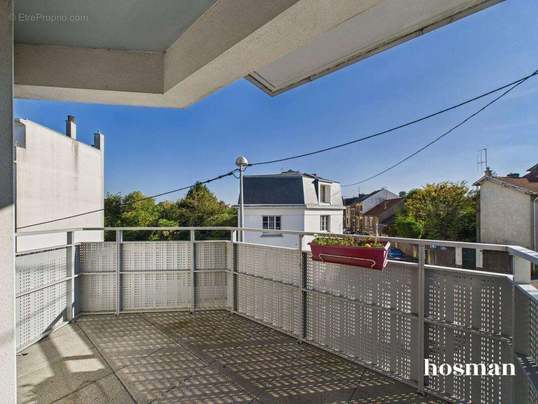 Appartement récent de 3 pièces lumineux avec terrasse et parking - Secteur Hauts-Pavés à Nantes - photo 6