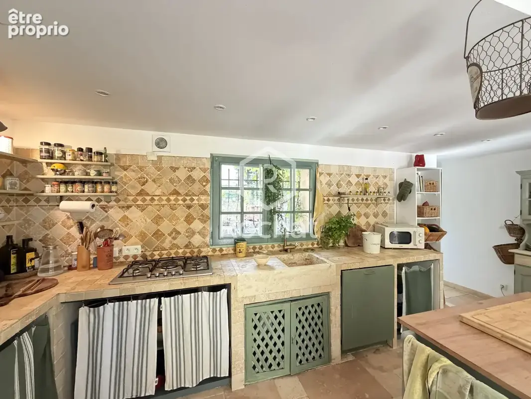 Salernes, maison avec piscine sur 1 628 m2 de terrain, vente en nue-propriété - photo 4