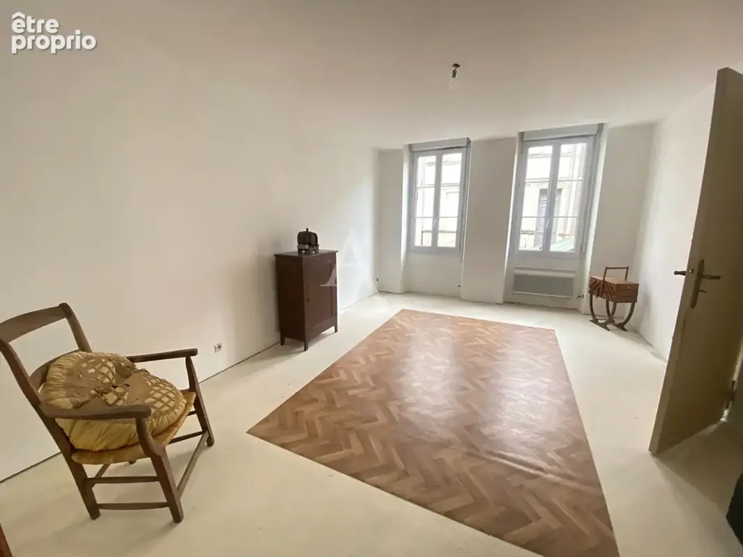 Maison de ville à étage avec jardins et dépendances - photo 8