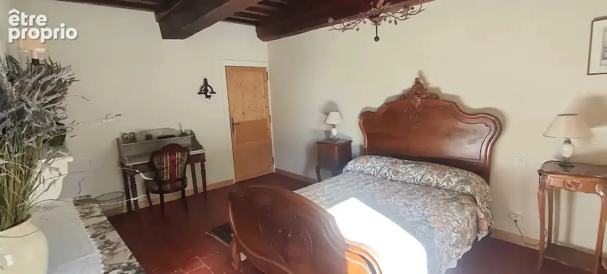 AUTHENTIQUE !!! Grande et belle maison en pierre dans un cadre préservé - photo 23