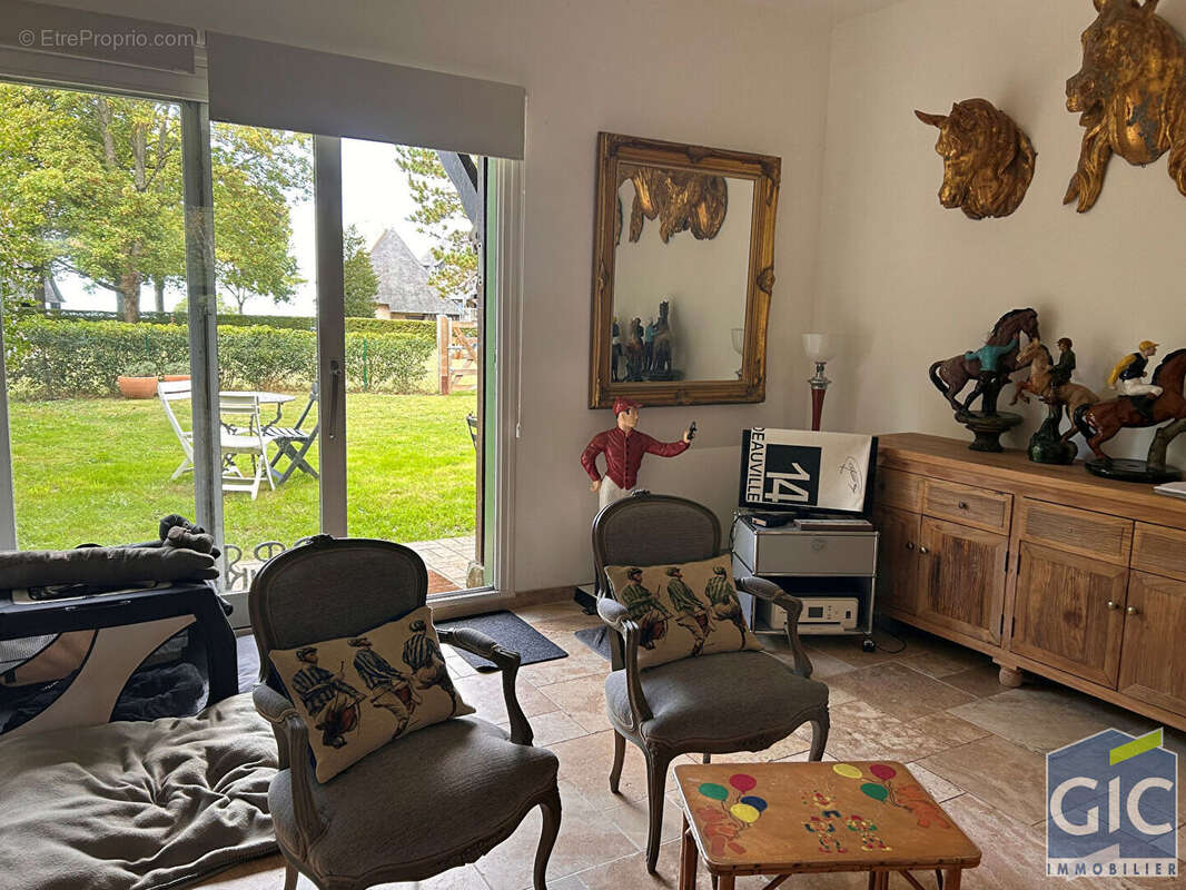 Appartement à TOURGEVILLE