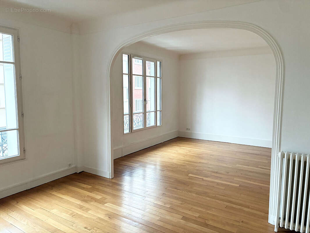 Appartement à ENGHIEN-LES-BAINS