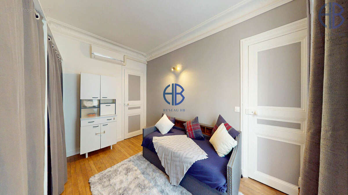 Appartement à PARIS-19E