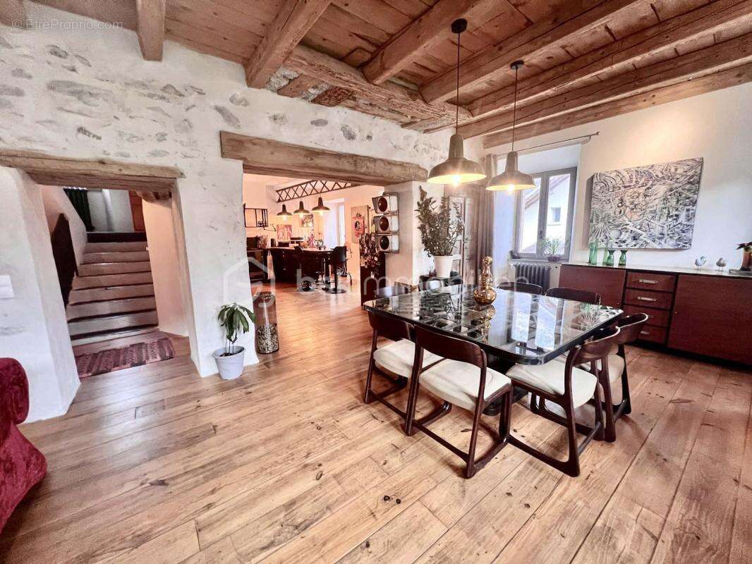 Maison à SAINT-REMY-DE-MAURIENNE