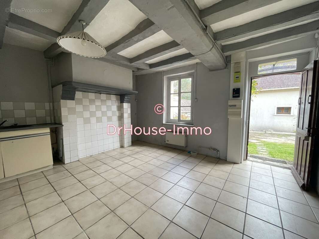 Maison à LION-EN-SULLIAS