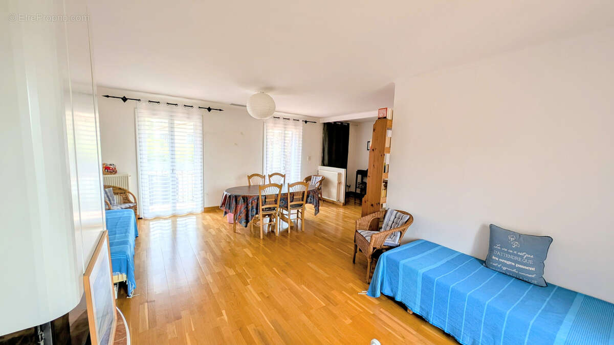 Maison à LAROQUE-DES-ALBERES