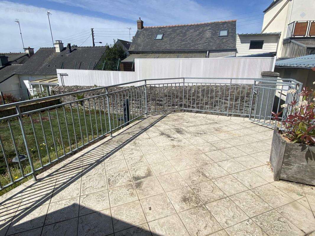 Maison à FOUGERES