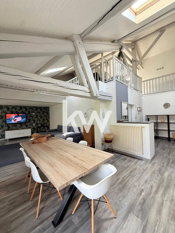 Appartement à SAINT-ETIENNE