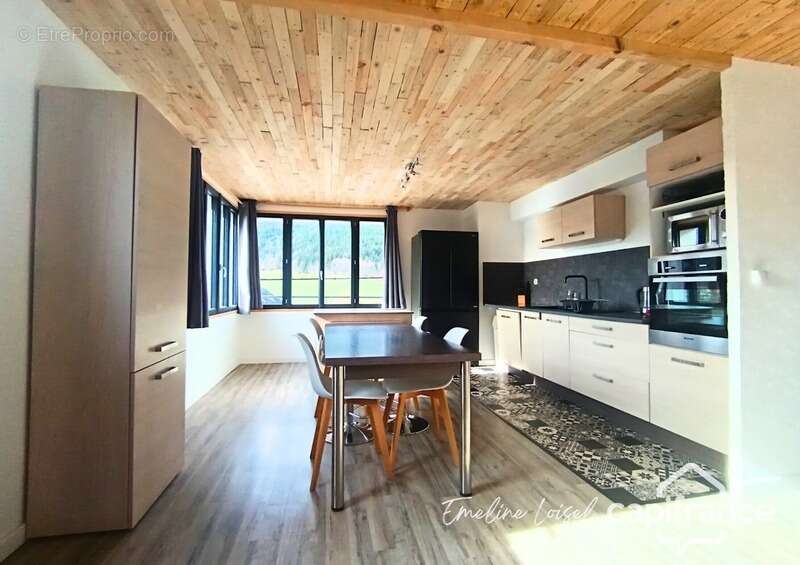 Appartement à MEAUDRE