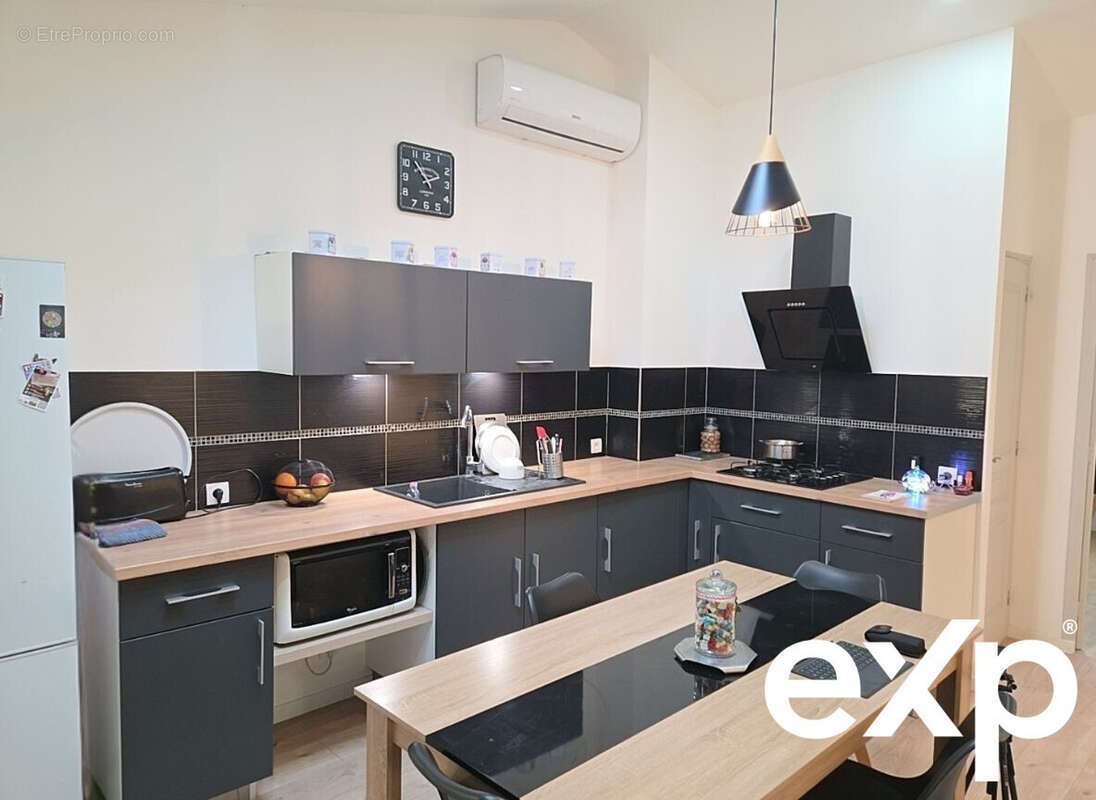 Maison à SOLLIES-PONT