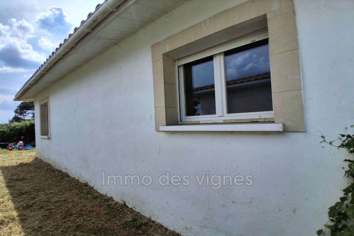 Maison à AMBARES-ET-LAGRAVE