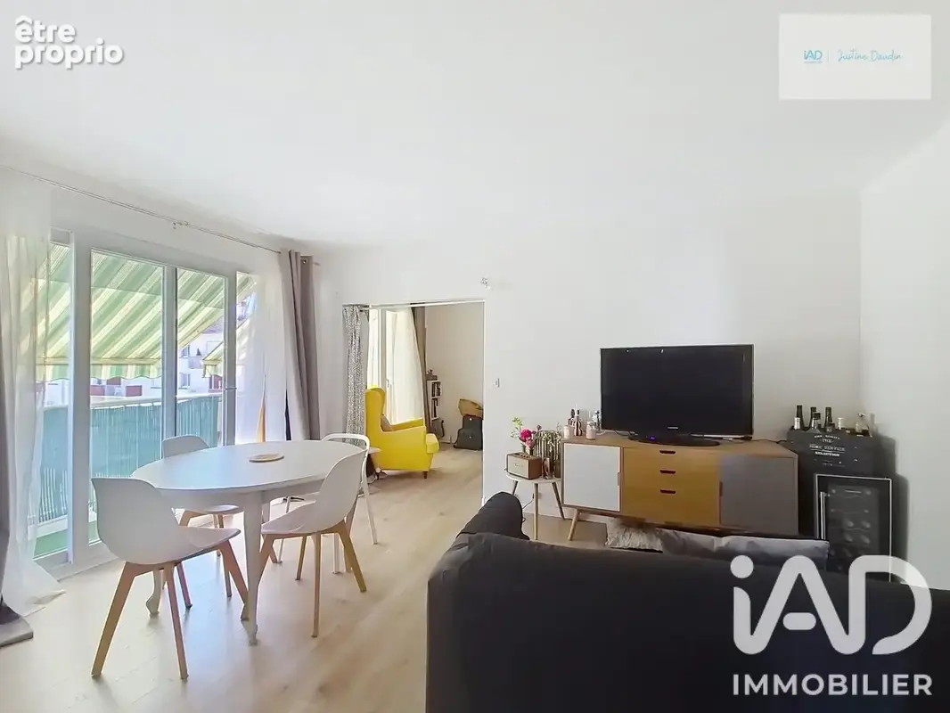 Photo 1 - Appartement à SAINT-FARGEAU-PONTHIERRY