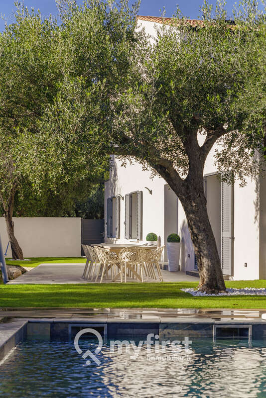 Maison à LA VALETTE-DU-VAR