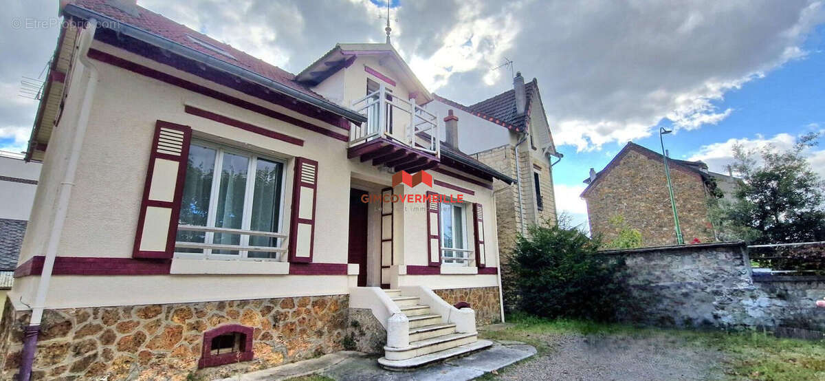 Maison à CONFLANS-SAINTE-HONORINE