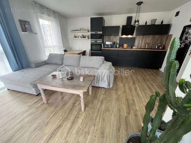 Duplex lumineux avec terrasse et 2 places de parking — Cergy - photo 3