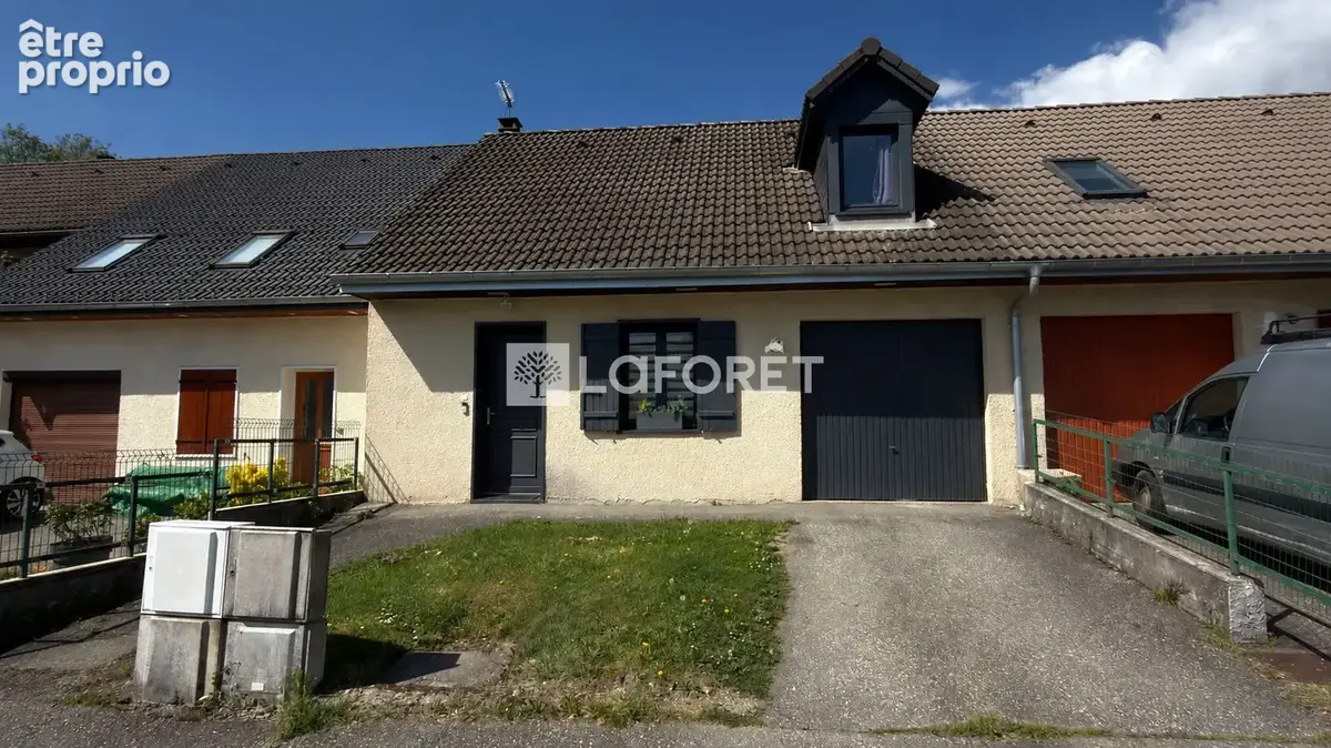 Exclusivité à Albertville : Charmante maison 4 pièces rénovée  en parfait état ! - photo 12