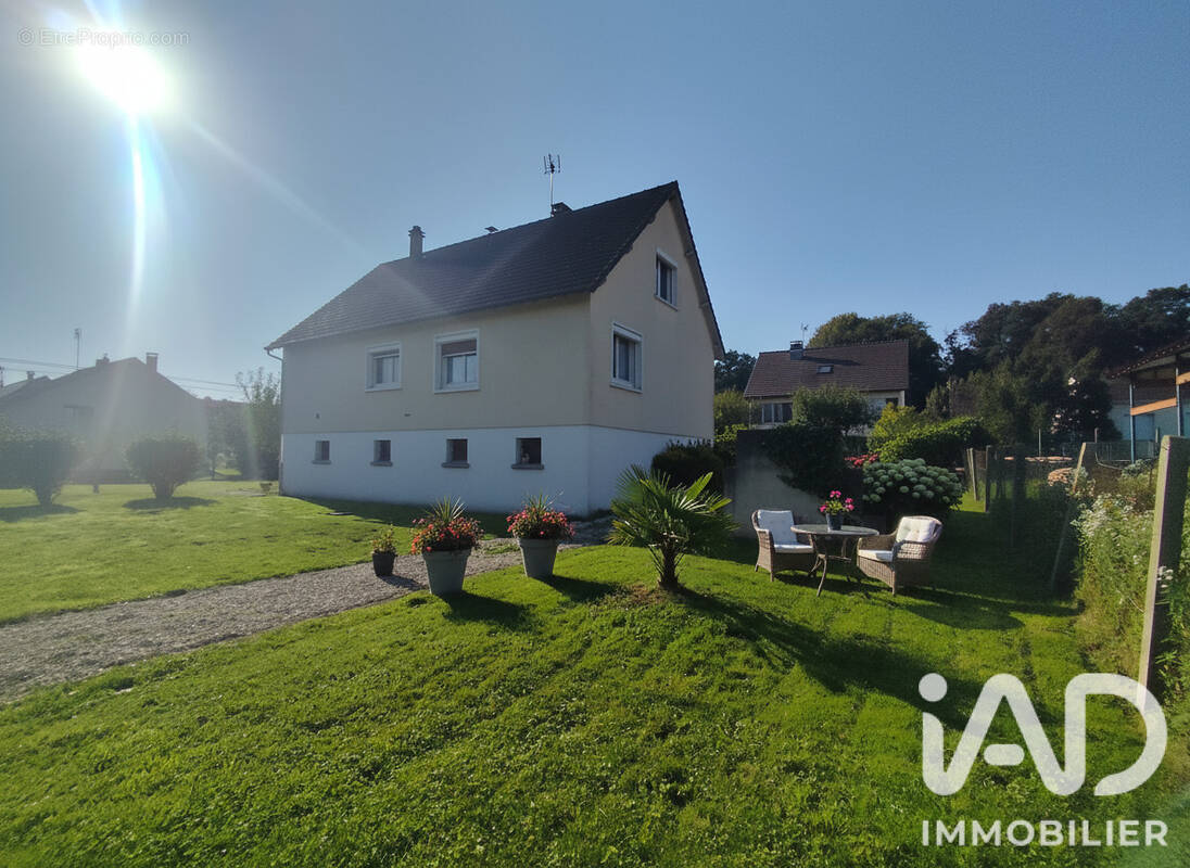Photo 1 - Maison à LAMORLAYE