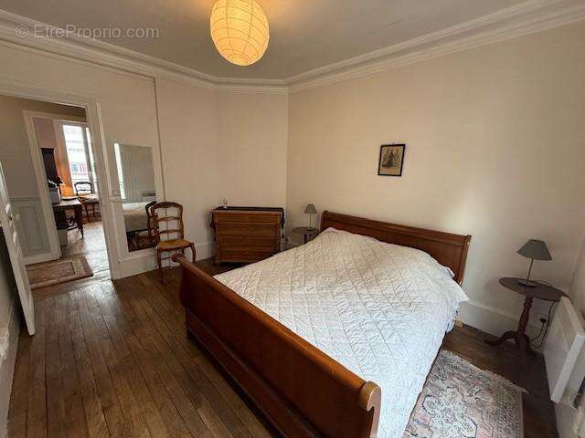 Appartement à PARIS-19E