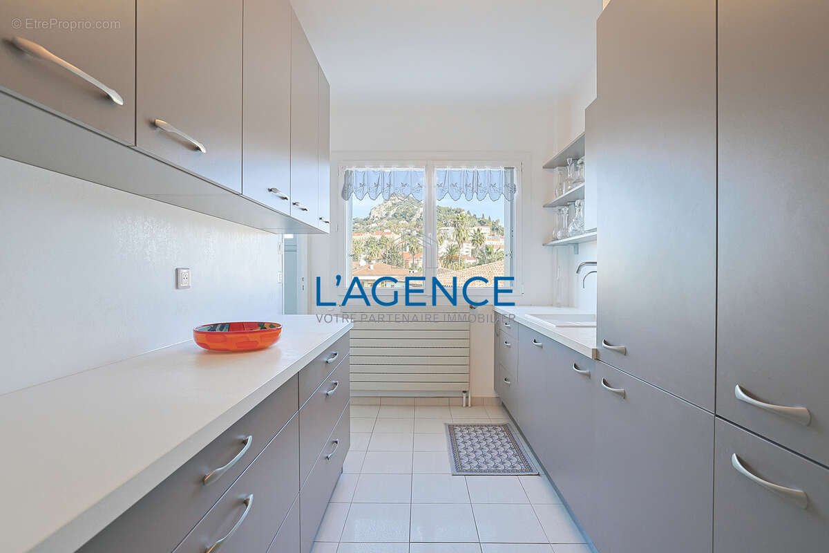 Appartement à HYERES