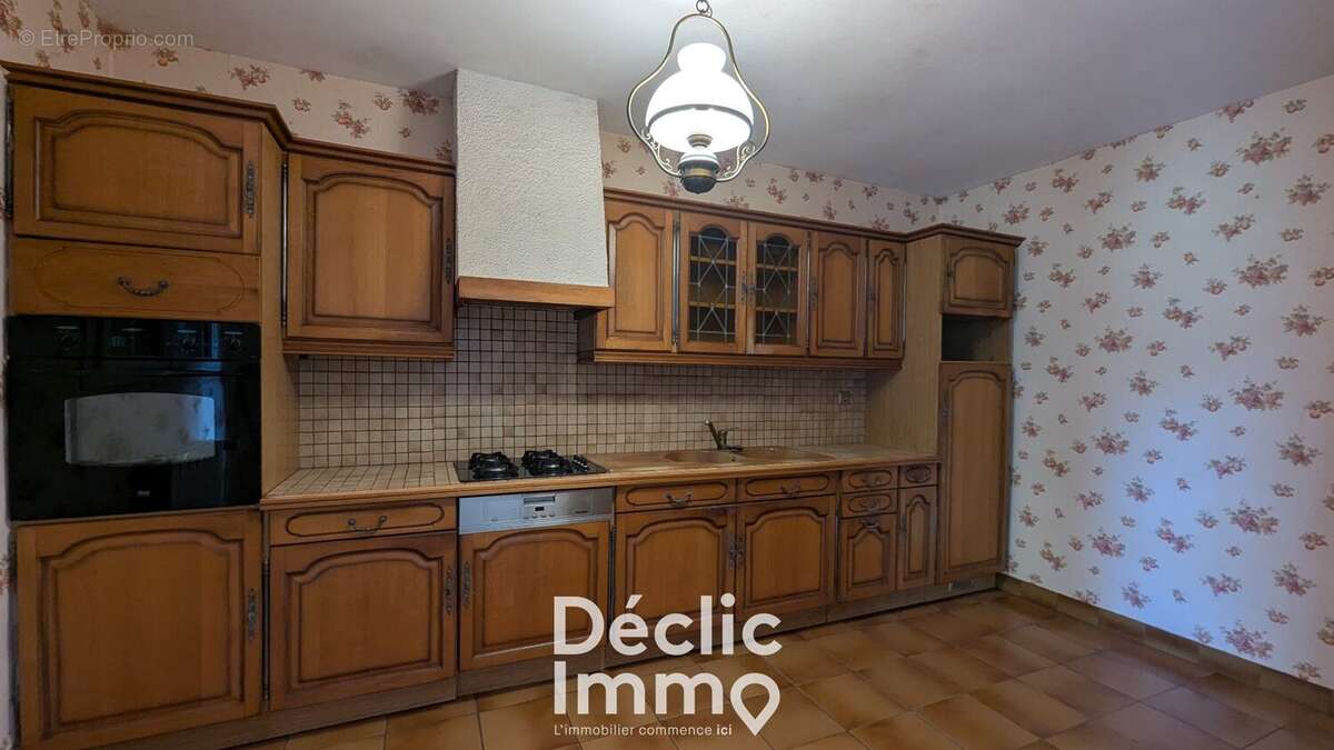 Maison à RUELLE-SUR-TOUVRE