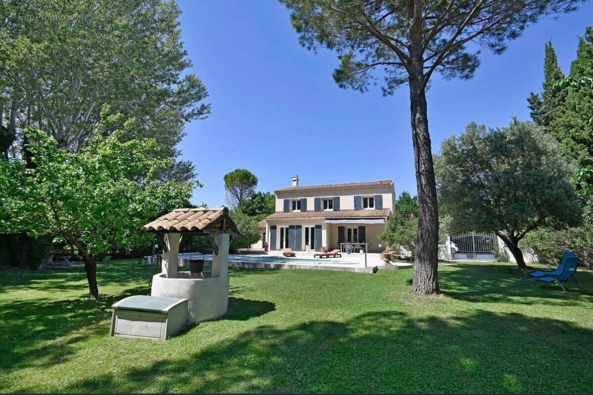 Maison à VEDENE