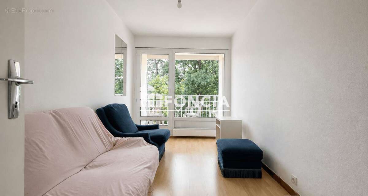 T4 lumineux de 79 m² avec balcon sur parc – Résidence rénovée – Saint-Herblain Est - photo 5