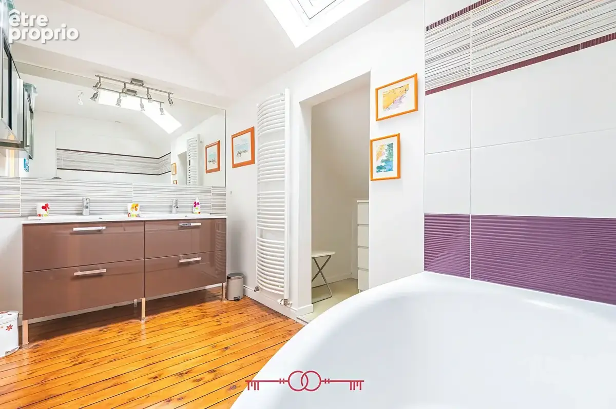 A vendre - en exclusivite - maison de caractere en hyper centre secteur cathedrale - photo 6