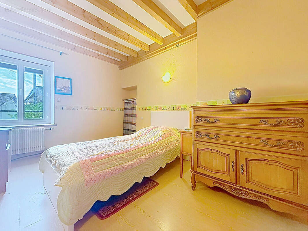 Maison Ruy Montceau 5 pièces 160 m2 - photo 5