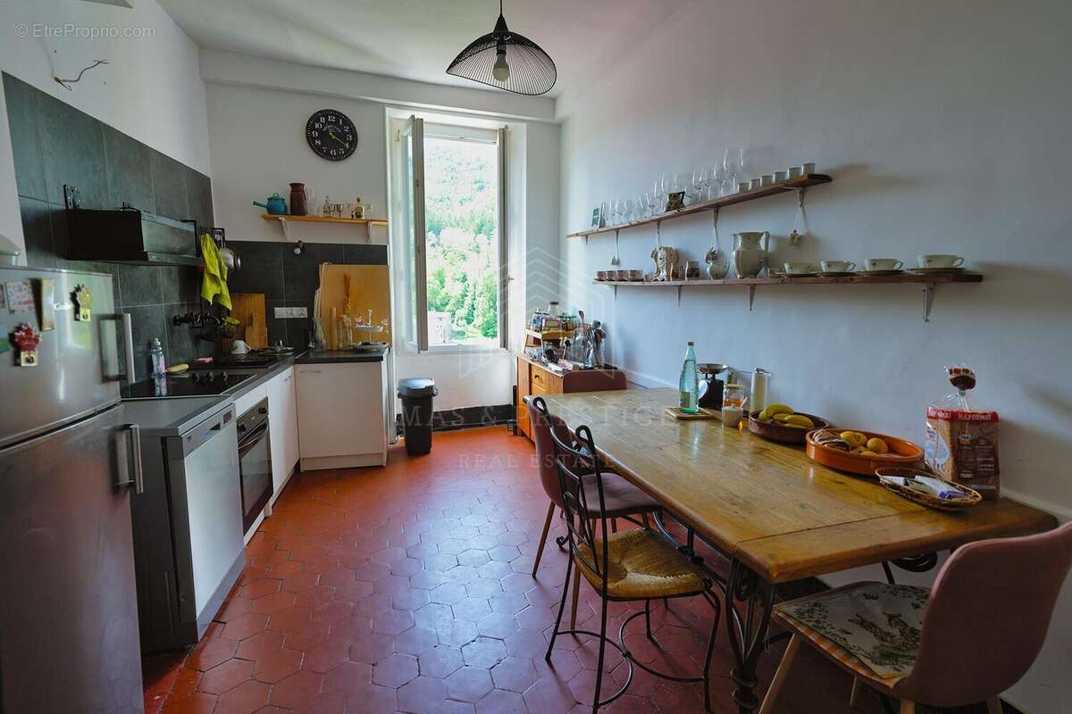 Appartement à SAINT-LAURENT-DE-CERDANS