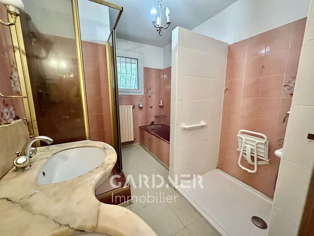 Maison à MARSEILLE-11E