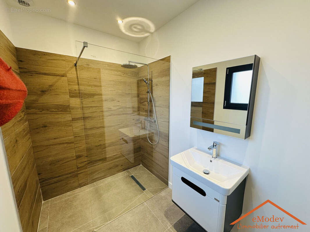 Maison à SAINT-ETIENNE-LES-REMIREMONT