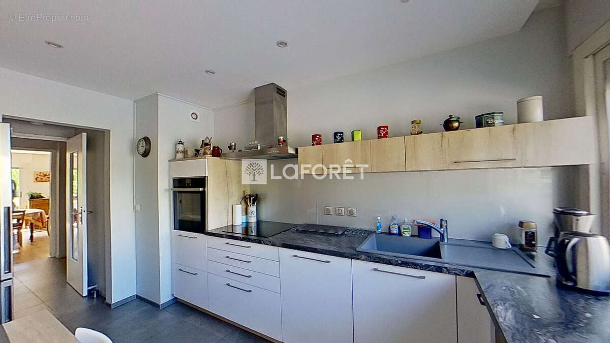 Appartement à LYON-8E