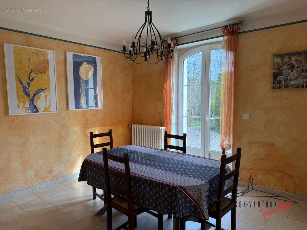 Maison à MALAUCENE