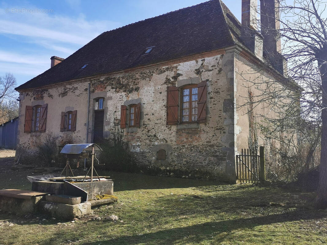 Maison à CHENIERS