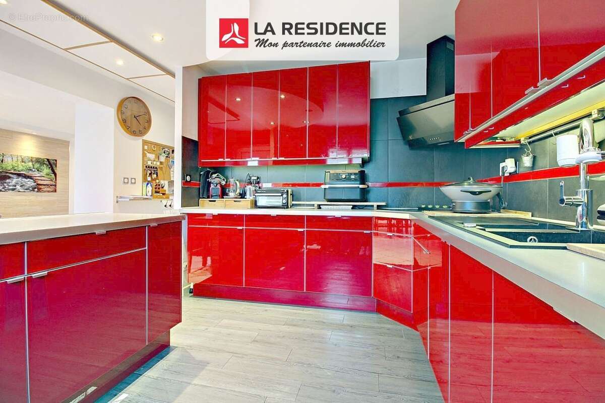 Maison à SARTROUVILLE