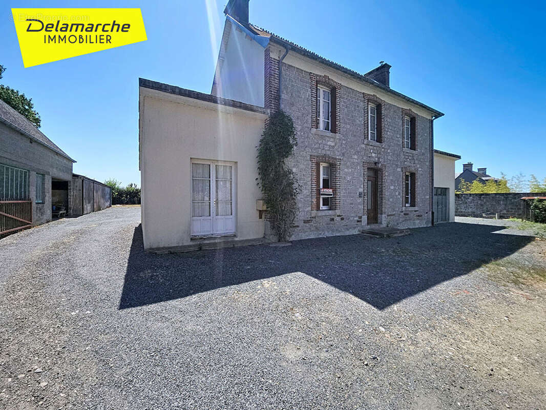 A vendre maison avec dépendance Bricqueville Sur Mer 6 pièces - photo 14
