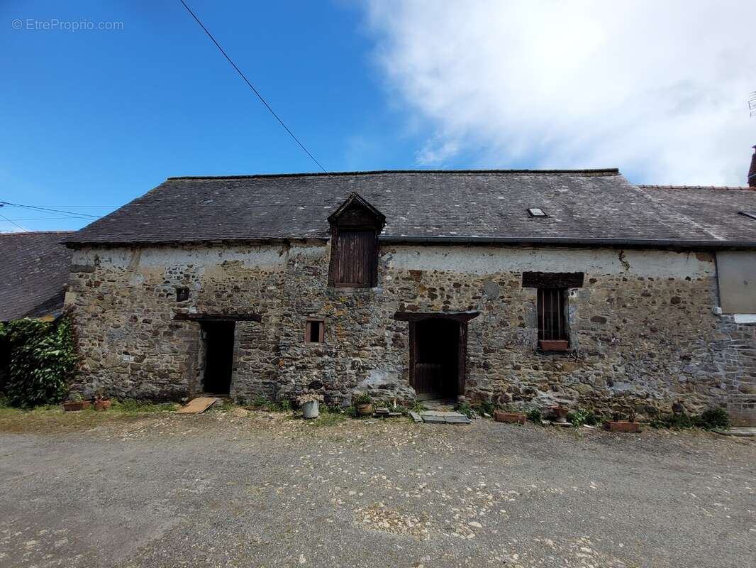 Maison à JANZE