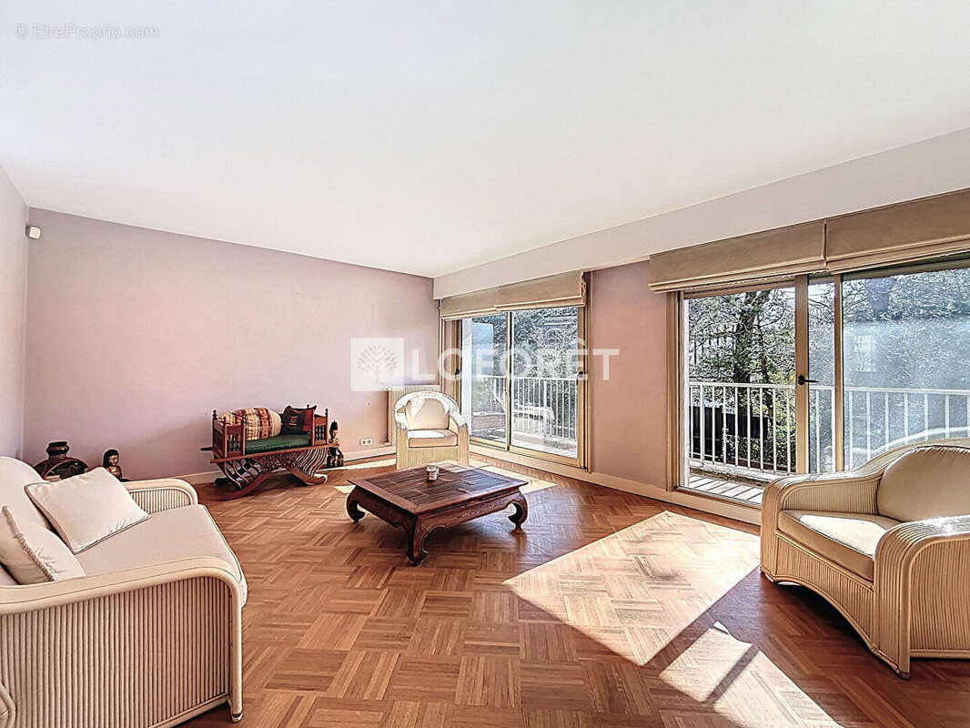 Appartement à LE VESINET