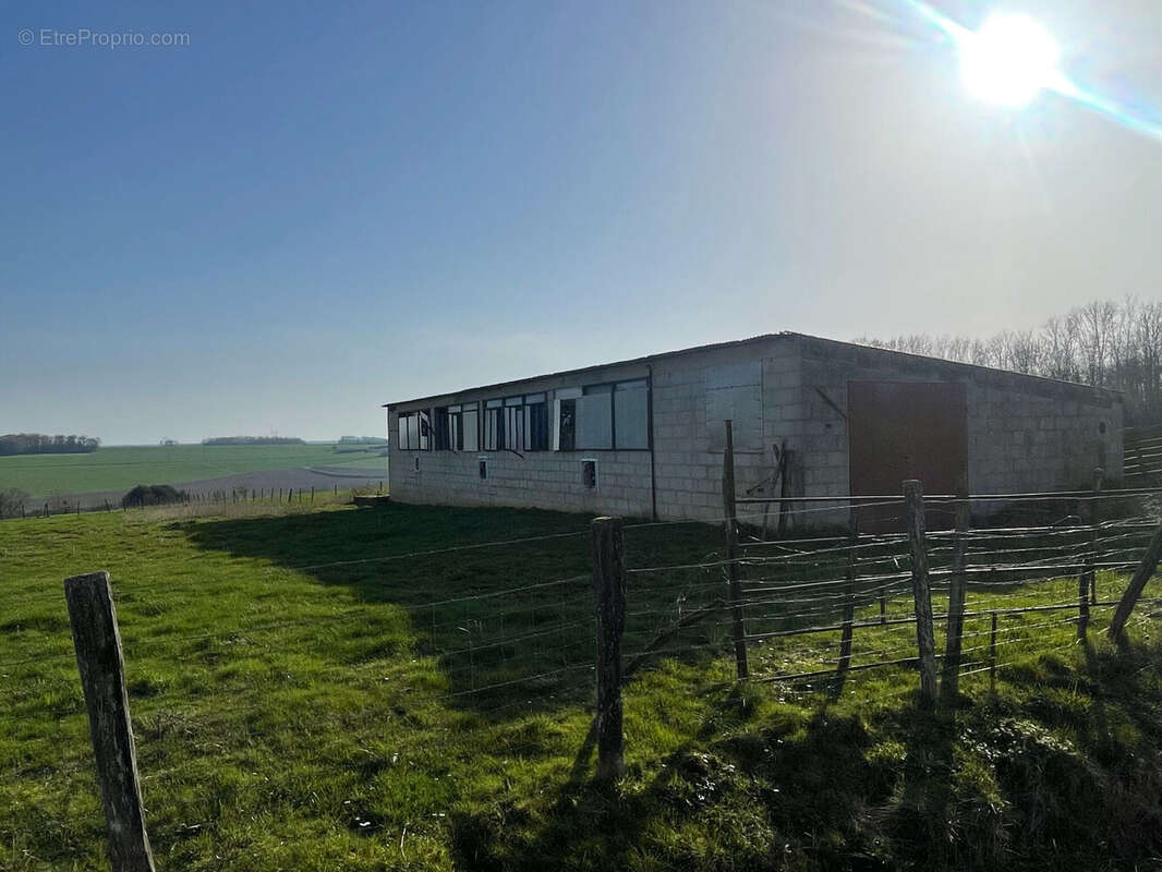 Photo 4 - Autre à LA CHAPELLE-MOUTILS