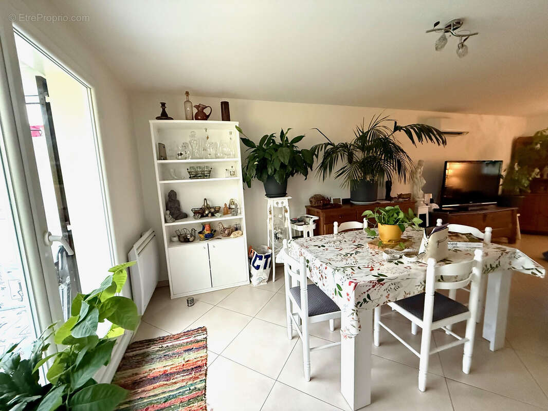 Maison à OZOIR-LA-FERRIERE