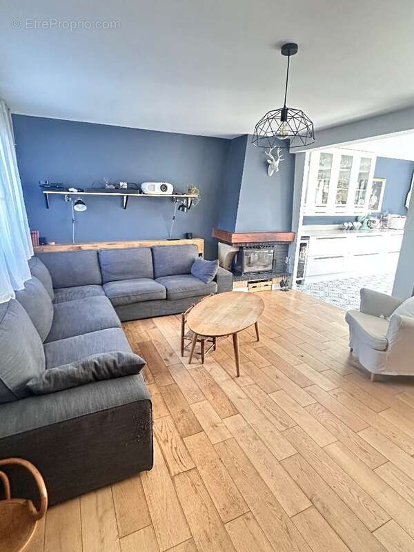 Maison à BUC